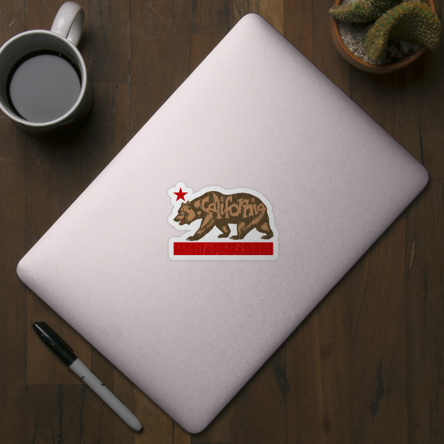 Big Fuzzy California Bear (vintage distressed look) by robotface